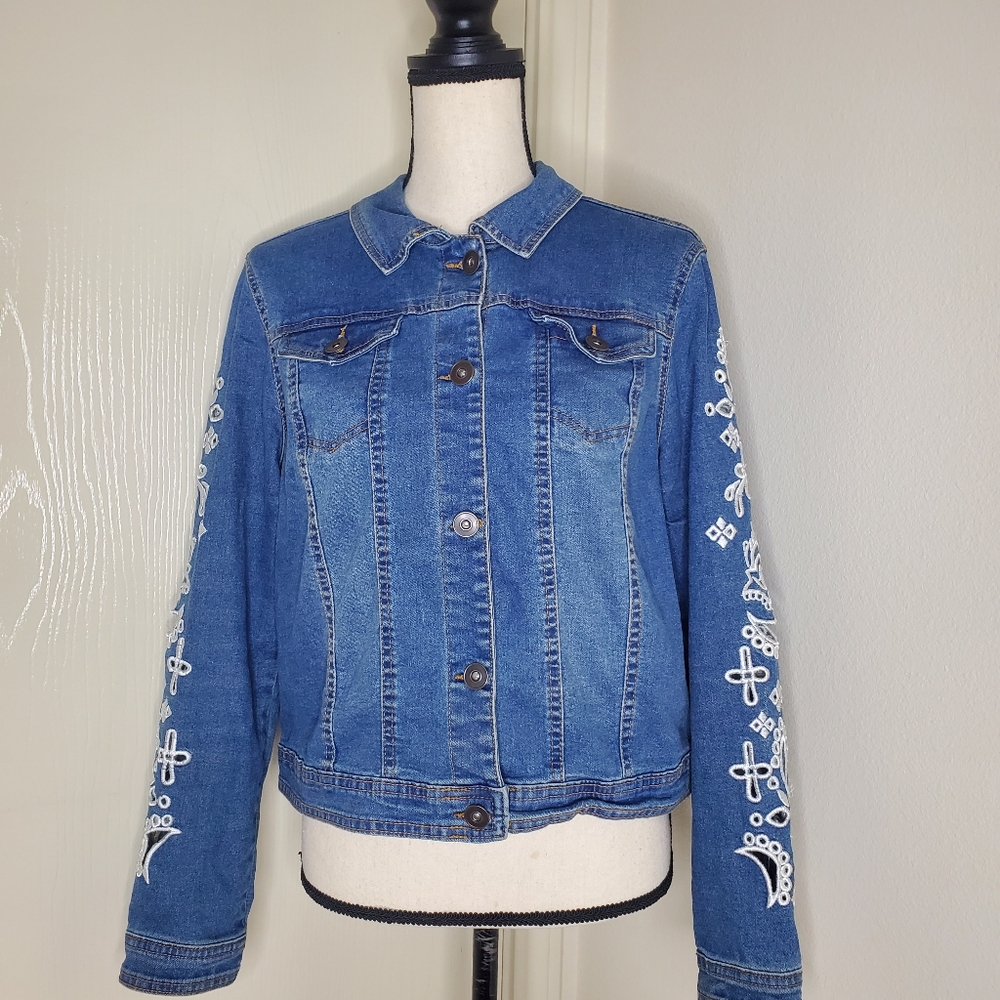Baccini Womens Blue Denim Jacket Embroidered Cut Out Sleeves Size‎ Medium